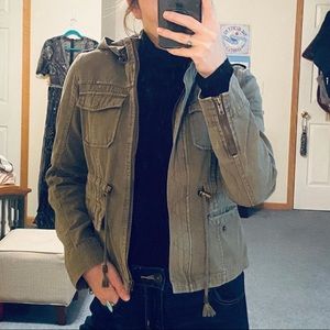 Women’s army green utility spring time jacket